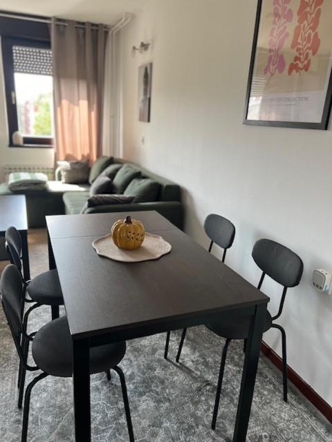 Rita Apartment-Free Parking&Wifi Zagreb Bagian luar foto